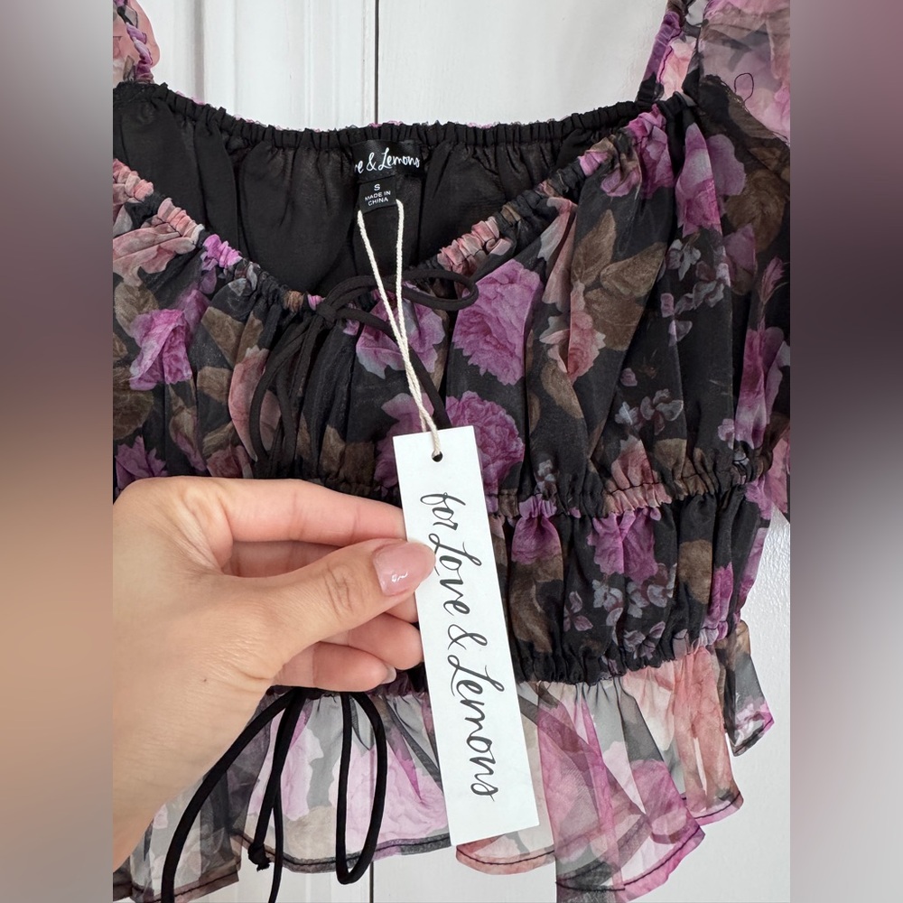 FOR‎ LOVE & LEMONS
SUNSHINE CROP TOP Size Small - Picture 4 of 5